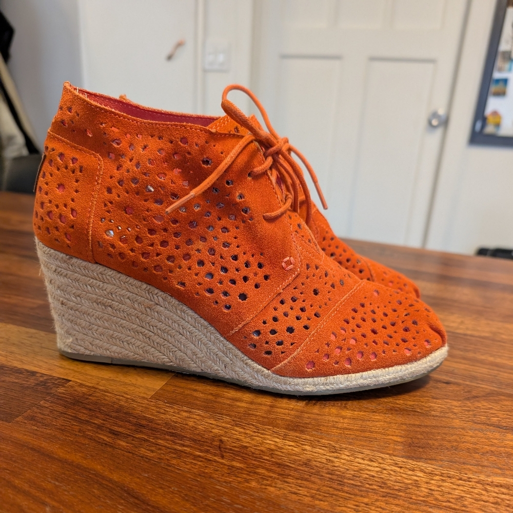 Toms Wedges Size 10W